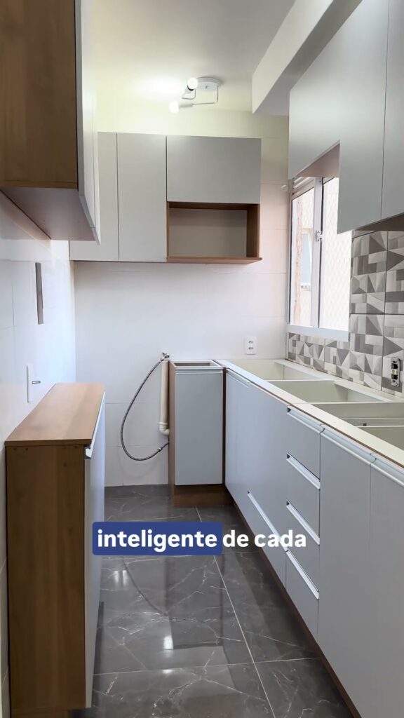 Vídeo de cozinha sob medida funcional e elegante entregue pela Janice Móveis e Ambientes